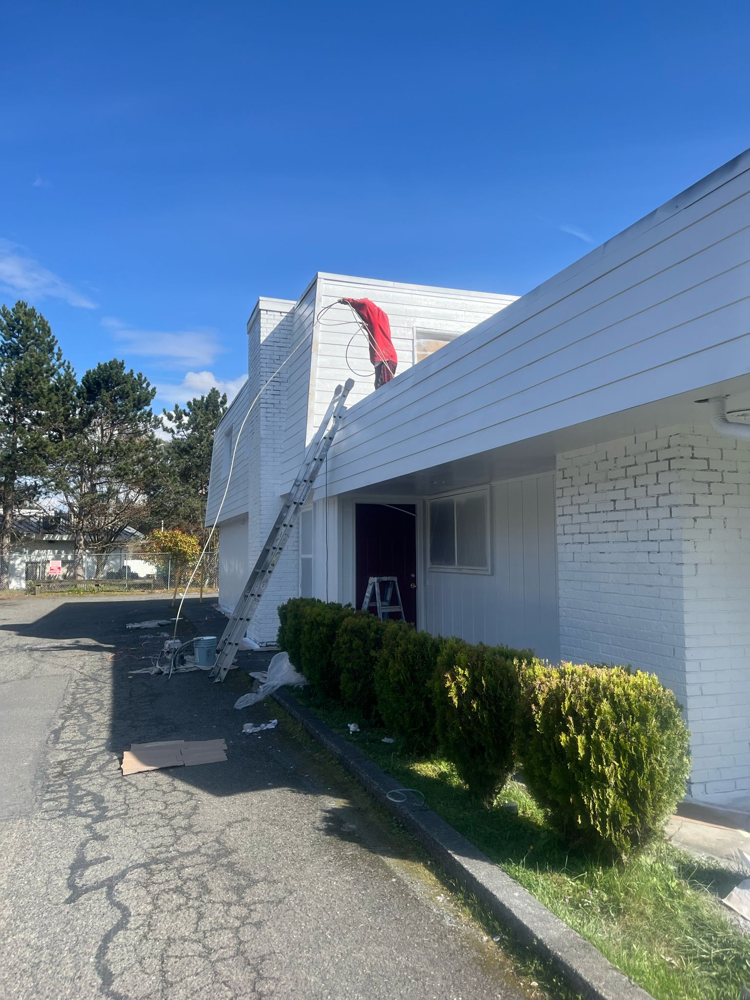 DIY vs. Professional Exterior Painting - It’s Time to Think About Refreshing Your Home’s Exterior