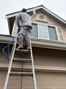 Seasonal Color Trends for Bonney Lake Homes – Refreshing Your Exterior for the PNW Climate Your home’s exterior tells a story before anyone even steps inside. In Bonney Lake, WA, where neighborhoods feature everything from modern builds to classic Northwest-style homes