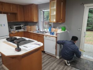 Refurbishing and Repainting Kitchen Fronts: A Smart Upgrade for Bonney Lake Homes